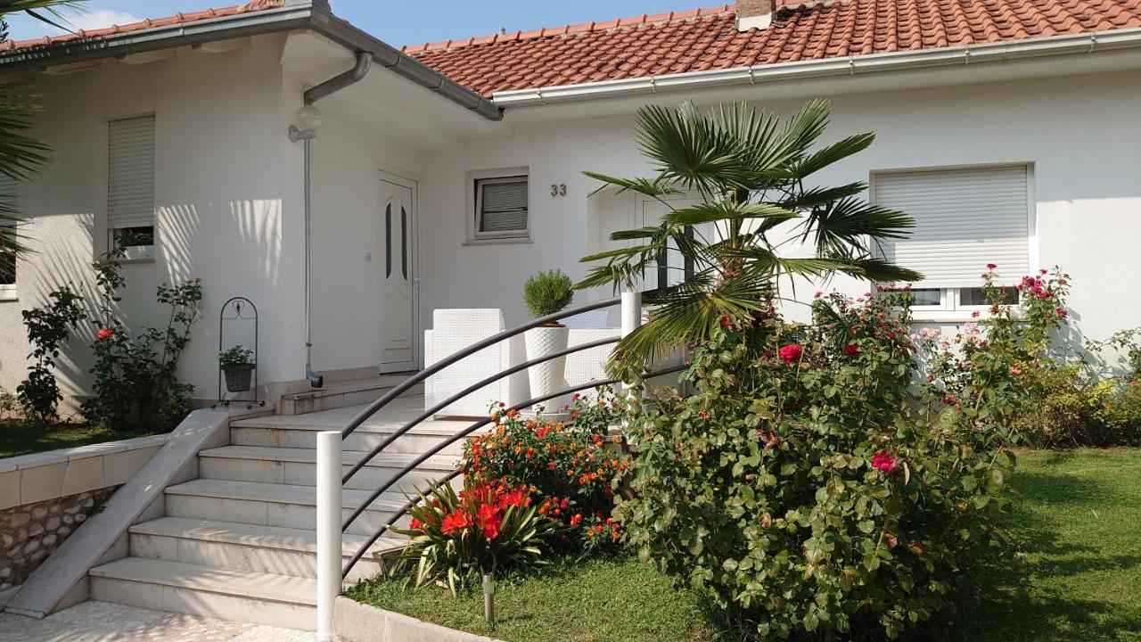 Apartments Tulipan - With Free Private Parking Garage Mostar Exterior photo